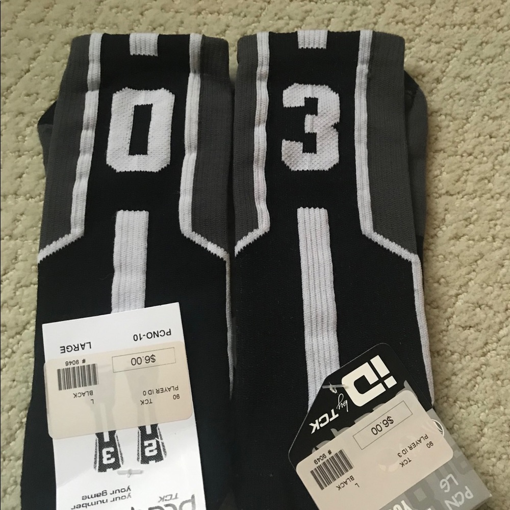 NWT Player Basketball socks ! 03 or 30